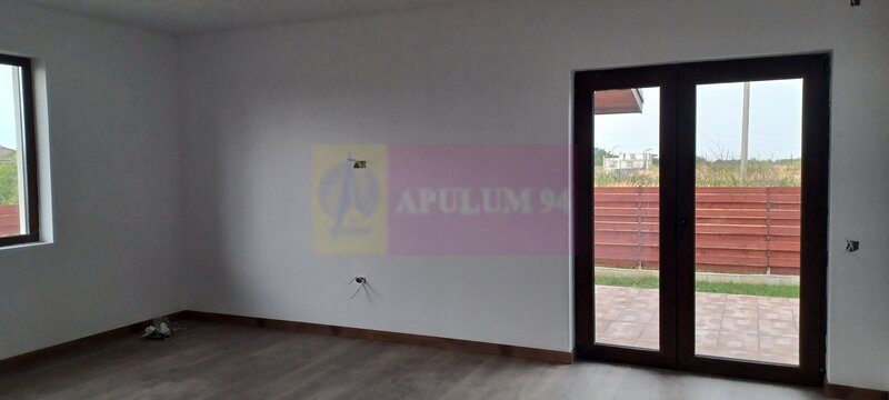 Sabareni, casa noua parter, 3 camere + dependinte